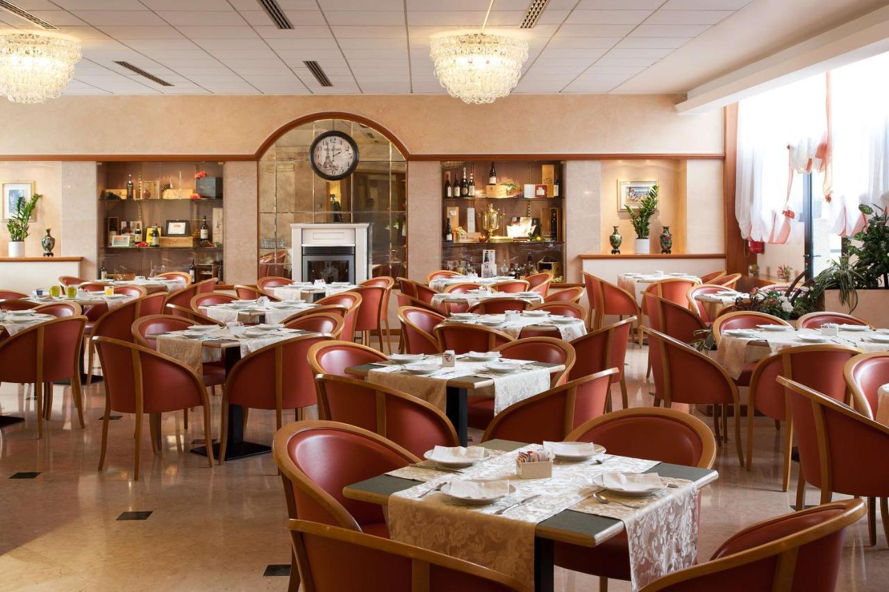 Best Western Hotel Leonardo Da Vinci แอร์บา ภายนอก รูปภาพ