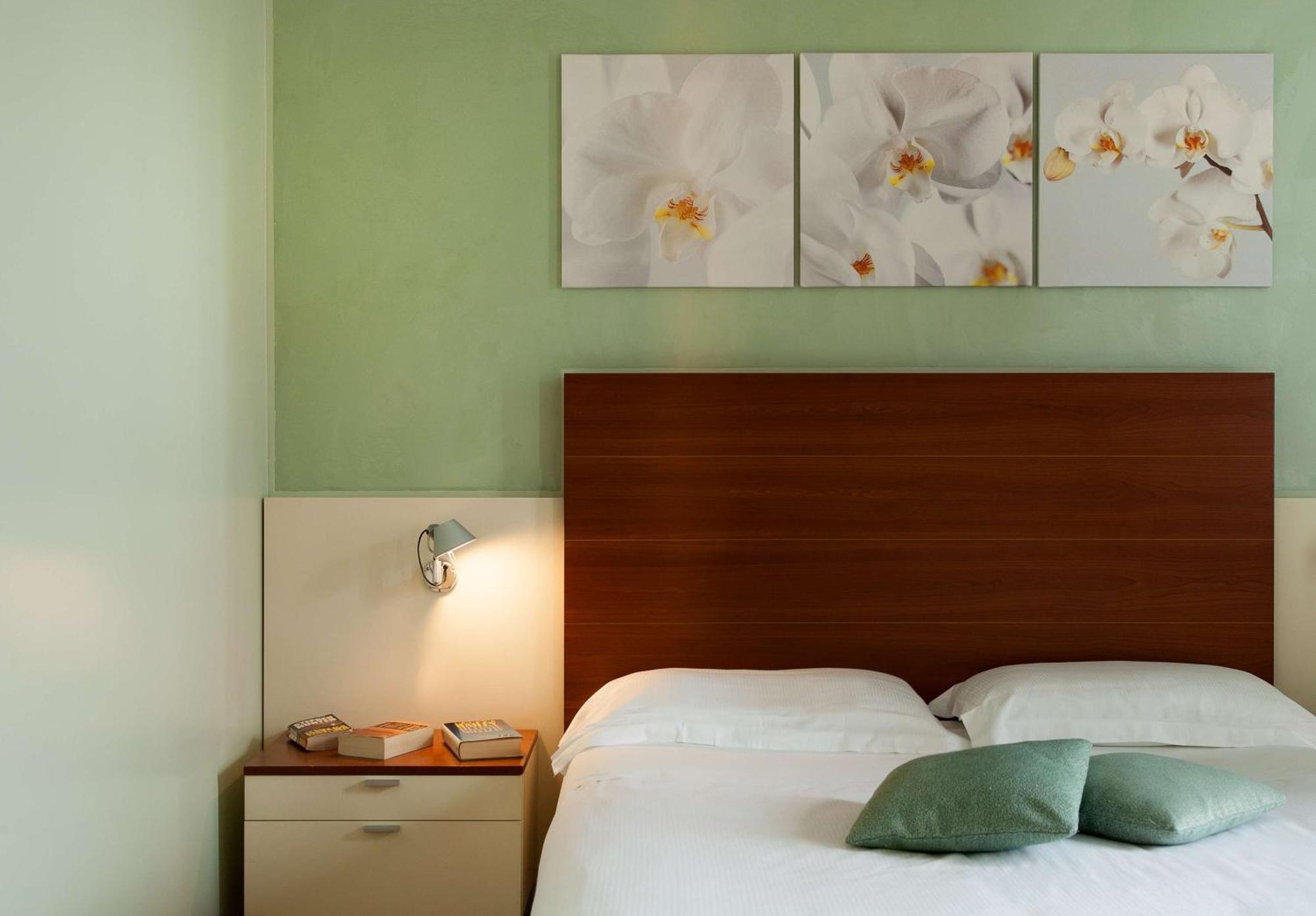 Best Western Hotel Leonardo Da Vinci แอร์บา ภายนอก รูปภาพ