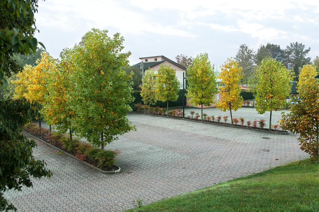 Best Western Hotel Leonardo Da Vinci แอร์บา ภายนอก รูปภาพ